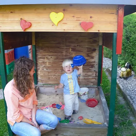 Familiengaestehaus Ingrid Apartmán *