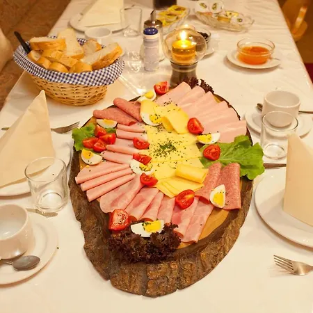 Apartamento Familiengaestehaus Ingrid Sankt Martin am Tennengebirge