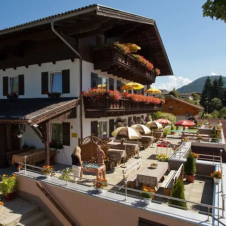 Familiengaestehaus Ingrid Apartmán *