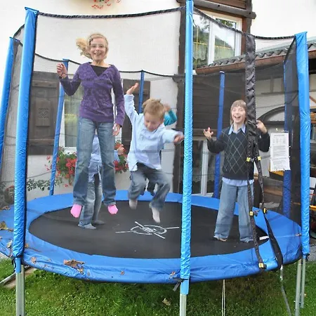 Familiengaestehaus Ingrid Apartamento *